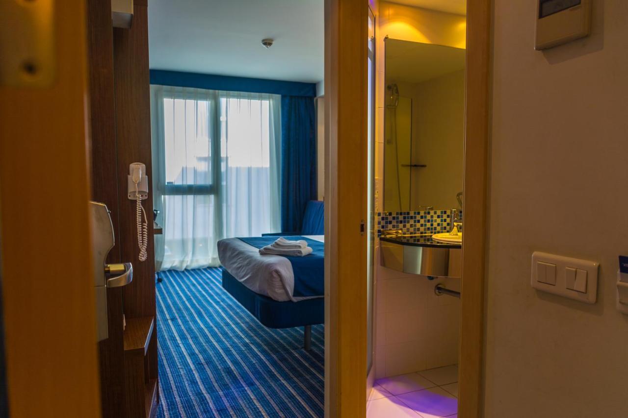 Holiday Inn Express Madrid Leganes By Ihg Dış mekan fotoğraf